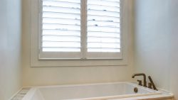 Easton_27jpg_1024