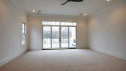 Easton_32jpg_1024