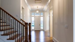 Easton_9jpg_1024