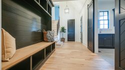 Address: 1414 amesbury ln franklin
Agent: ali davis
Photographer: Steve Harman for Showcase Photographers
