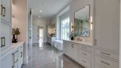 Southwind 22 - Primary Bath