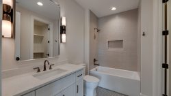 Southwind 50 - Bathroom
